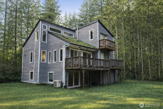 $474,000 | 5040 Southwest Lake Helena Road, Port Orchard, WA 98367