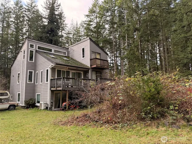 $474,000 | 5040 Southwest Lake Helena Road, Port Orchard, WA 98367