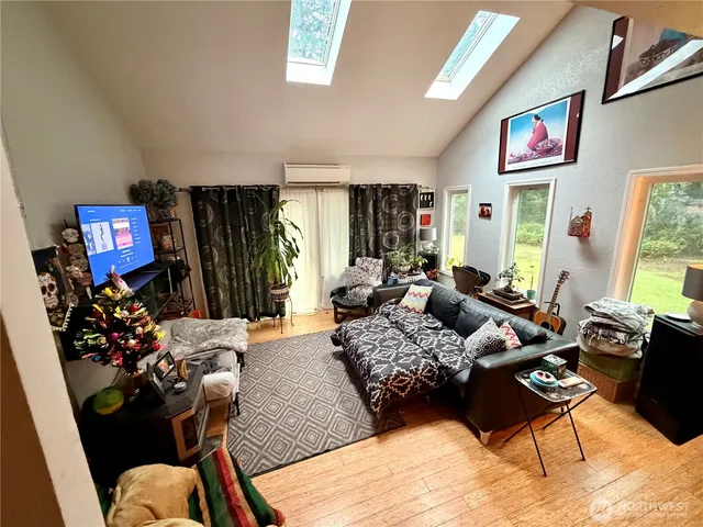 $474,000 | 5040 Southwest Lake Helena Road, Port Orchard, WA 98367