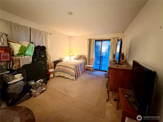 $474,000 | 5040 Southwest Lake Helena Road, Port Orchard, WA 98367