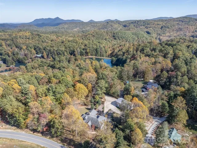$824,895 | 1340 Macedonia Road, Saluda, NC 28773