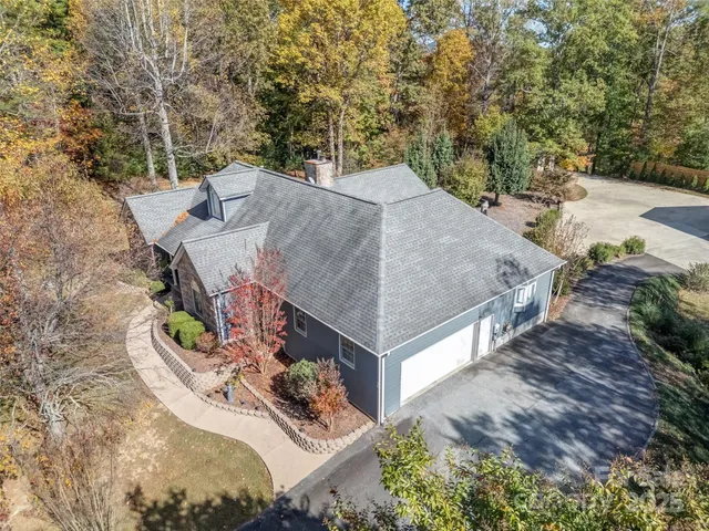 $824,895 | 1340 Macedonia Road, Saluda, NC 28773