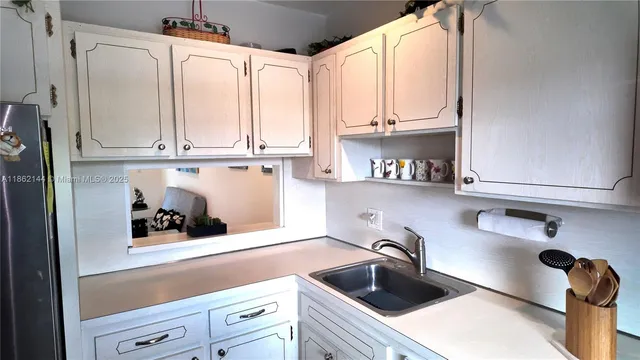 $1,899 | 5200 Washington Street, Unit 302, Hollywood, FL 33021