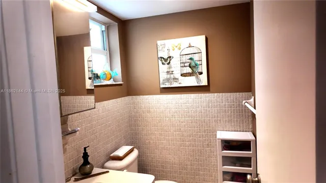 $1,899 | 5200 Washington Street, Unit 302, Hollywood, FL 33021