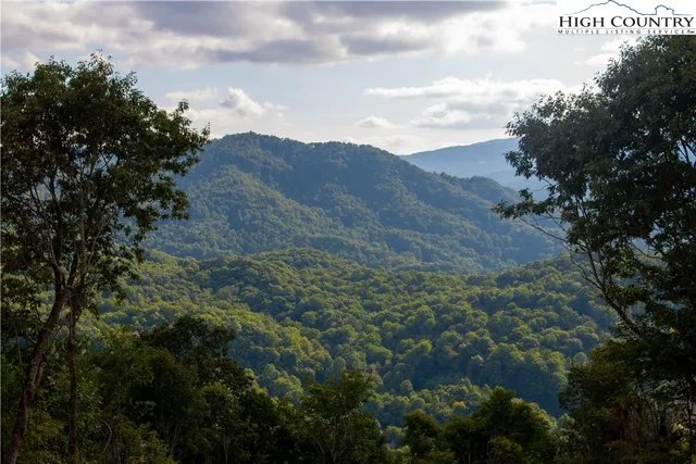 $239,900 | Lot 94 Bear Paw Road, Elk Park, NC 28622