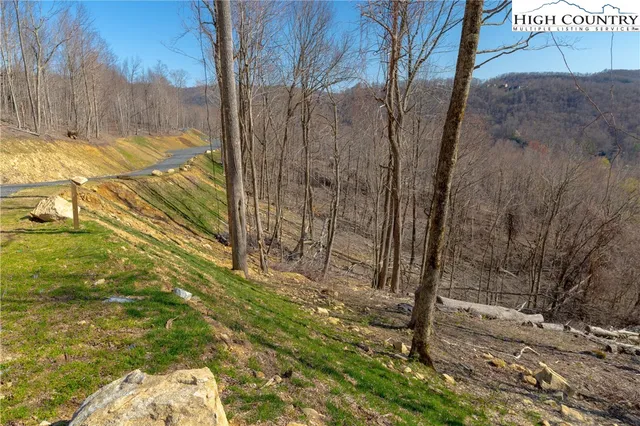 $239,900 | Lot 94 Bear Paw Road, Elk Park, NC 28622