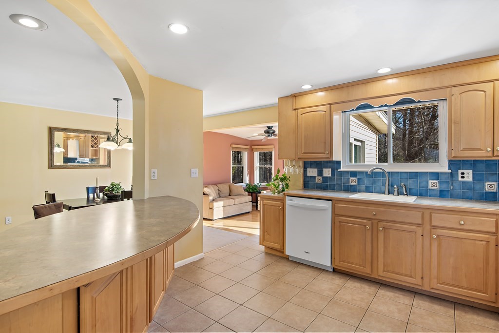 11 Old Farm Road Sharon, MA 02067 - Photo 6 of 20 Gallery Image 6