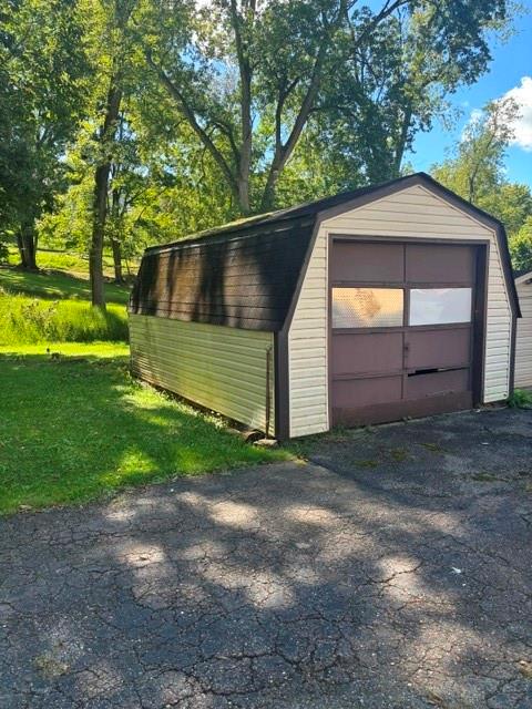 226 Waterman Road Clairton, PA 15025 - Photo 12 of 14 Gallery Image 12