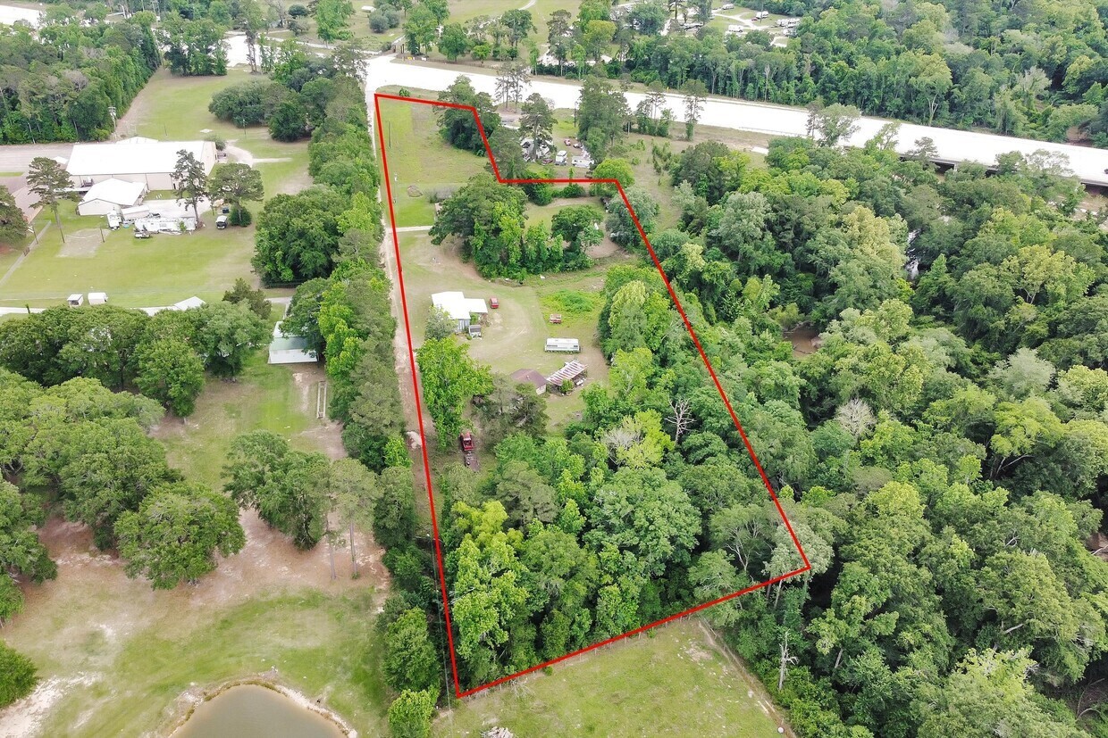 15635 Hwy 105 Road Conroe, TX 77306 - Photo 9 of 22