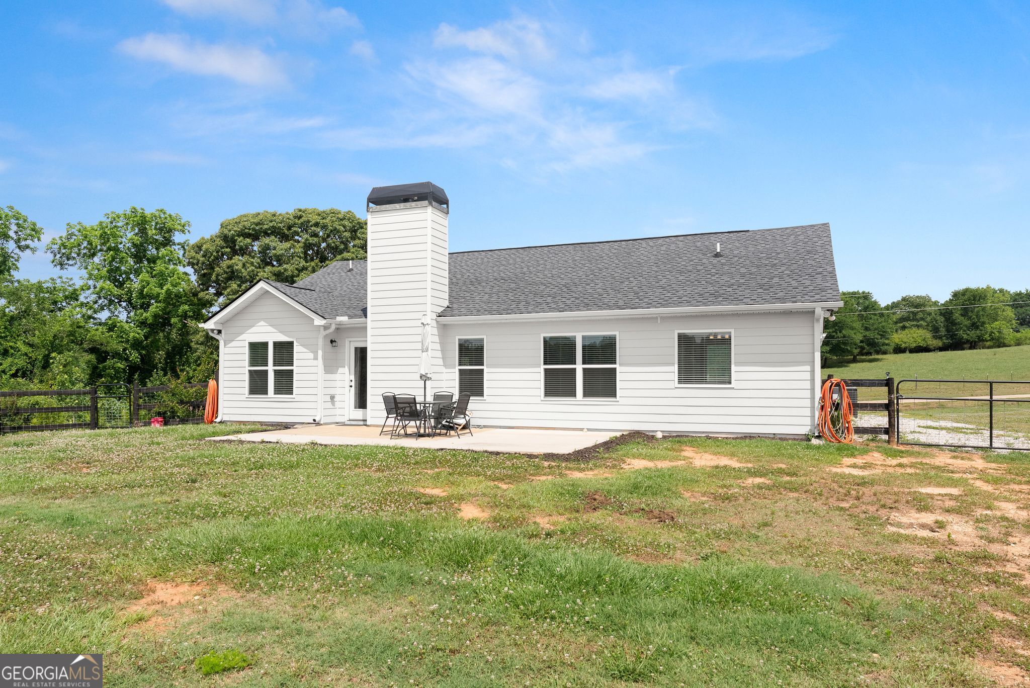 810 Anderson Thomas Road Martin, GA 30557 - Photo 30 of 40 a house view with a outdoor space