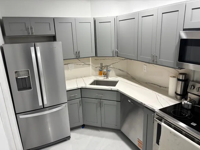 $280,000 | 136 Northeast 19th Court, Unit 112F, Wilton Manors, FL 33305