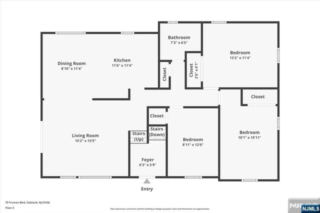 a view of entryway with outdoor area