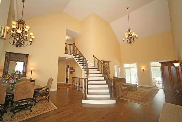 26W400 Churchill Road Winfield, IL 60190 - Photo 4 of 24 a view of a living room and dining room