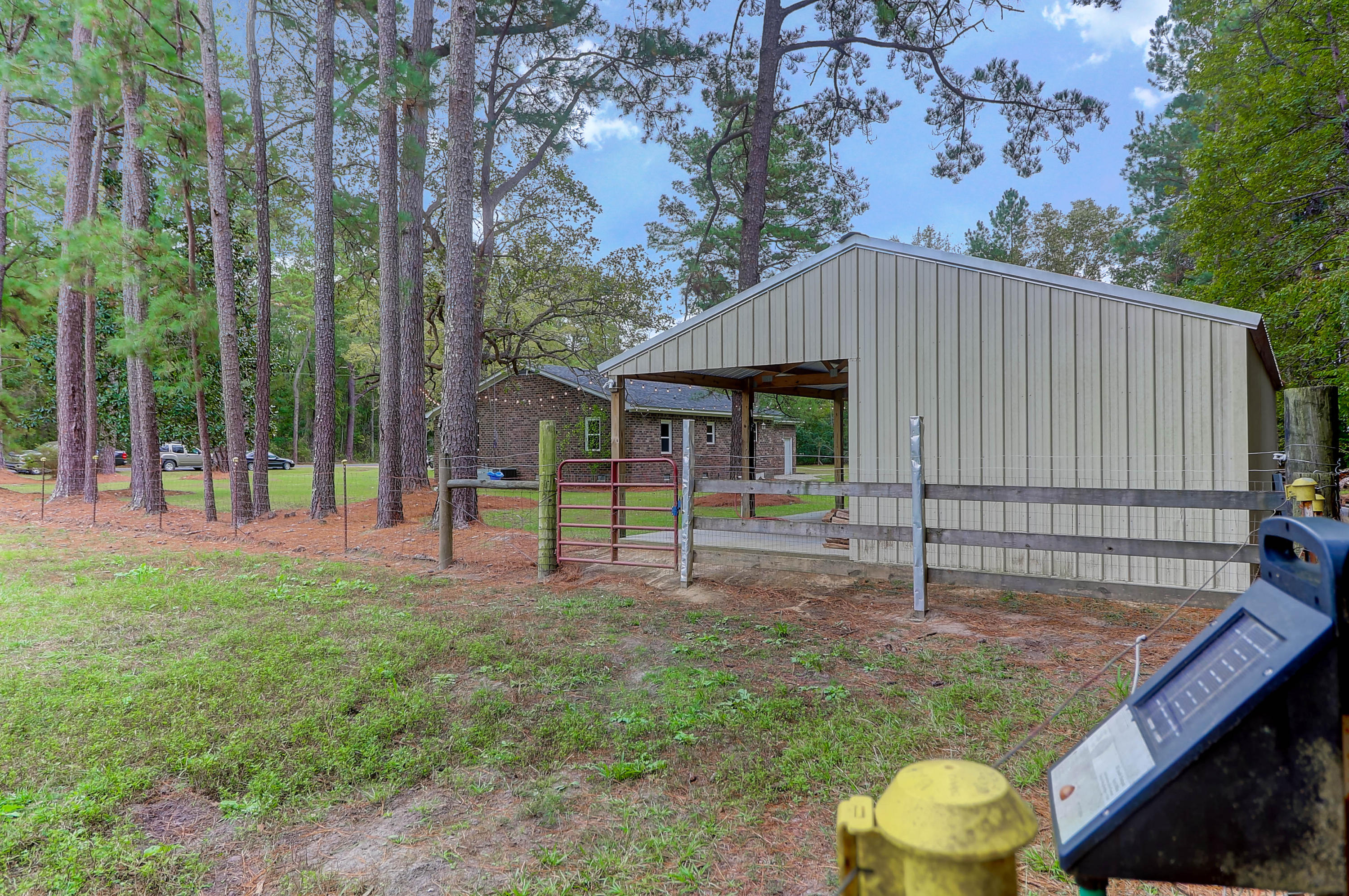 1012 Beaver Dam Road Bonneau, SC 29431 - Photo 31 of 52 1012 Beaver Dam (15)