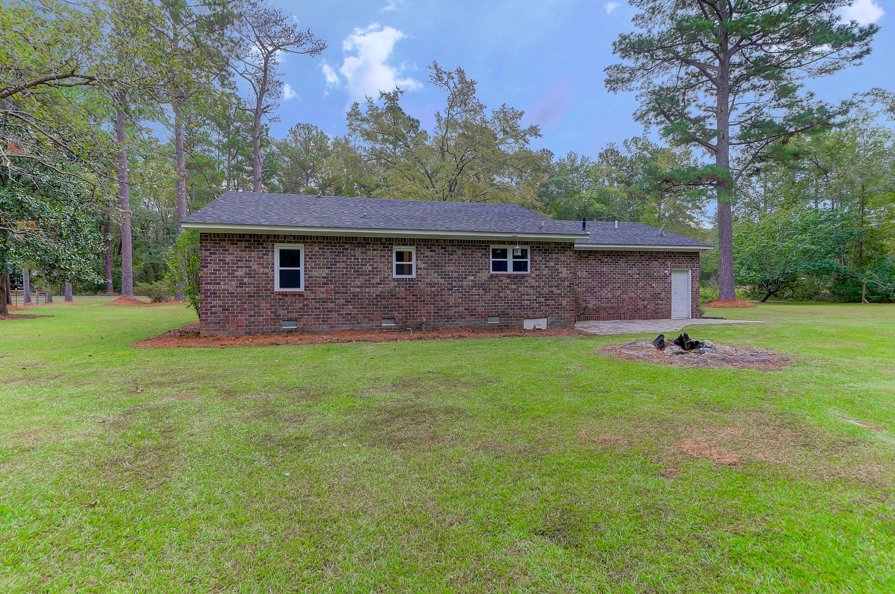 1012 Beaver Dam Road Bonneau, SC 29431 - Photo 39 of 52 1012 Beaver Dam (9)