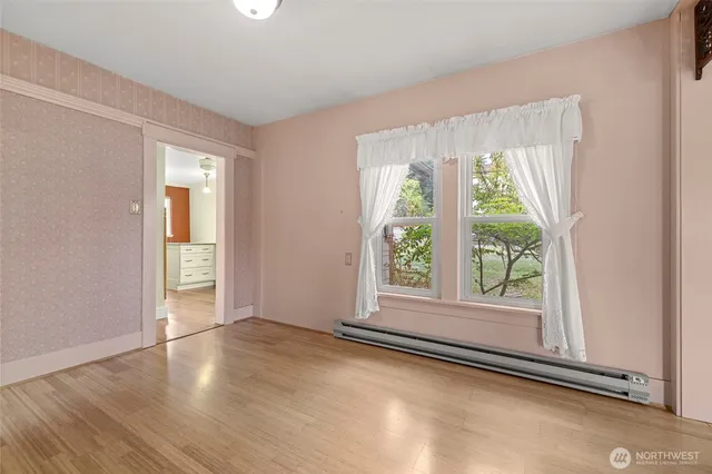 $799,000 | 401 Northeast 9th Street, Coupeville, WA 98239