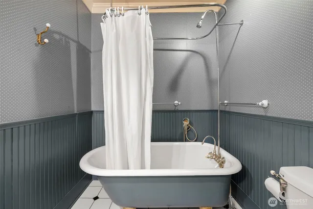 $799,000 | 401 Northeast 9th Street, Coupeville, WA 98239