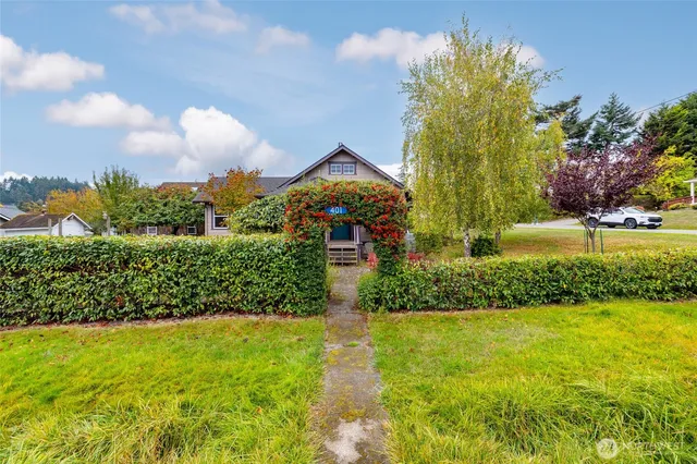 $799,000 | 401 Northeast 9th Street, Coupeville, WA 98239
