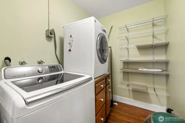 $799,000 | 401 Northeast 9th Street, Coupeville, WA 98239