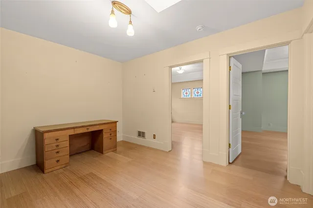 $799,000 | 401 Northeast 9th Street, Coupeville, WA 98239