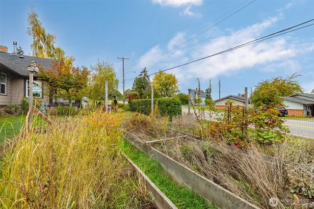 $799,000 | 401 Northeast 9th Street, Coupeville, WA 98239