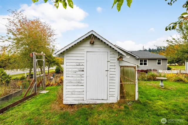 $799,000 | 401 Northeast 9th Street, Coupeville, WA 98239