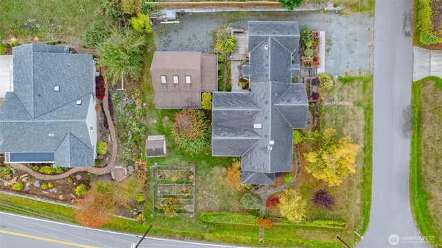 $799,000 | 401 Northeast 9th Street, Coupeville, WA 98239