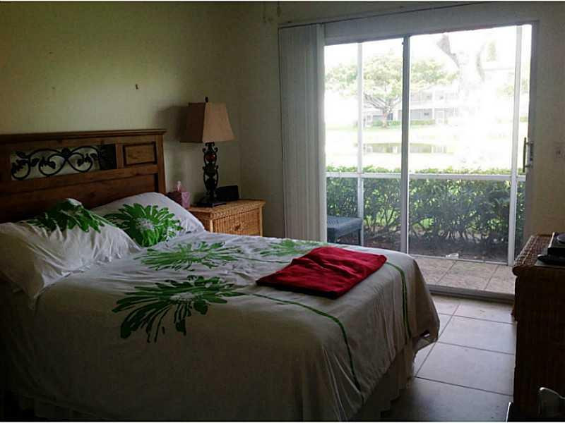 514 Fanshaw M, Unit 514 Boca Raton, FL 33434 - Photo 12 of 35 Bedroom Master