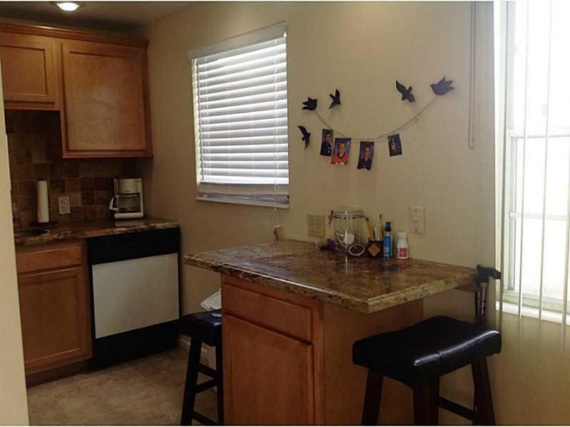514 Fanshaw M, Unit 514 Boca Raton, FL 33434 - Photo 5 of 35 Kitchen