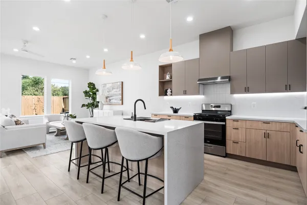 $364,990 | 3615 B Mt Pleasant Street, Houston, TX 77021