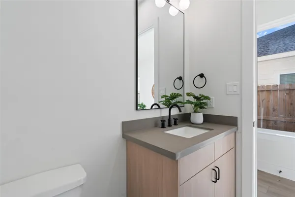 $364,990 | 3615 B Mt Pleasant Street, Houston, TX 77021