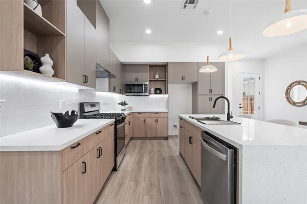 $364,990 | 3615 B Mt Pleasant Street, Houston, TX 77021