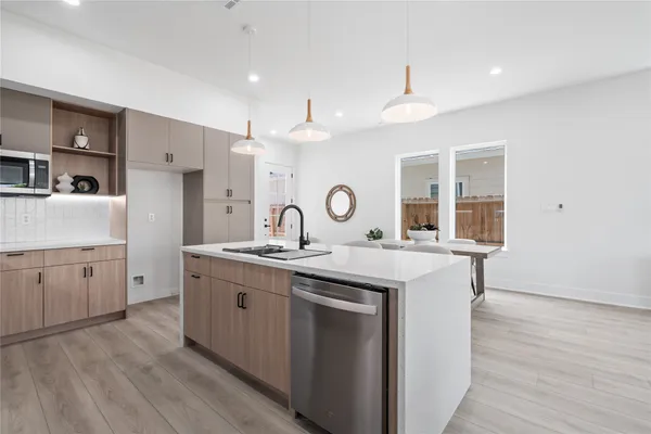$364,990 | 3615 B Mt Pleasant Street, Houston, TX 77021