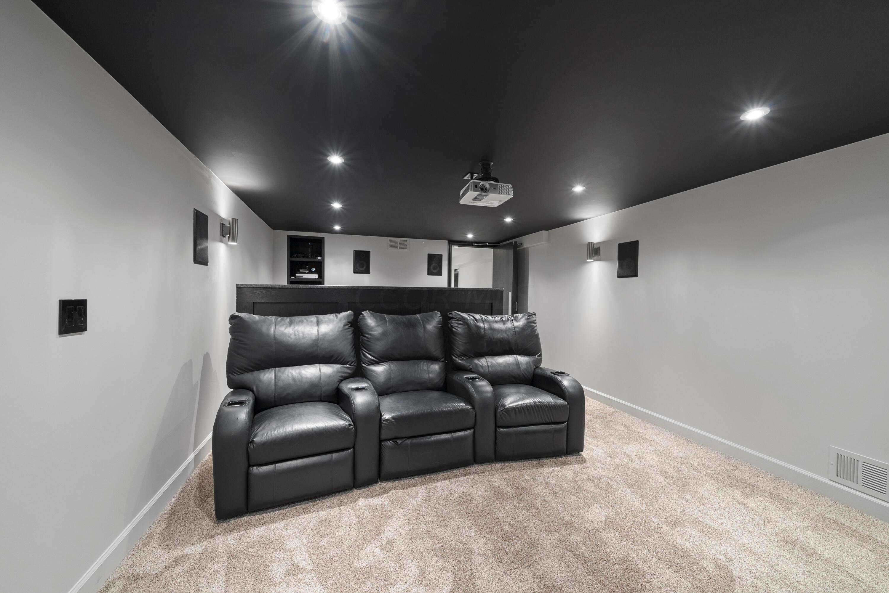 3427 Smiley Road Columbus, OH 43221 - Photo 44 of 62 DSC01074