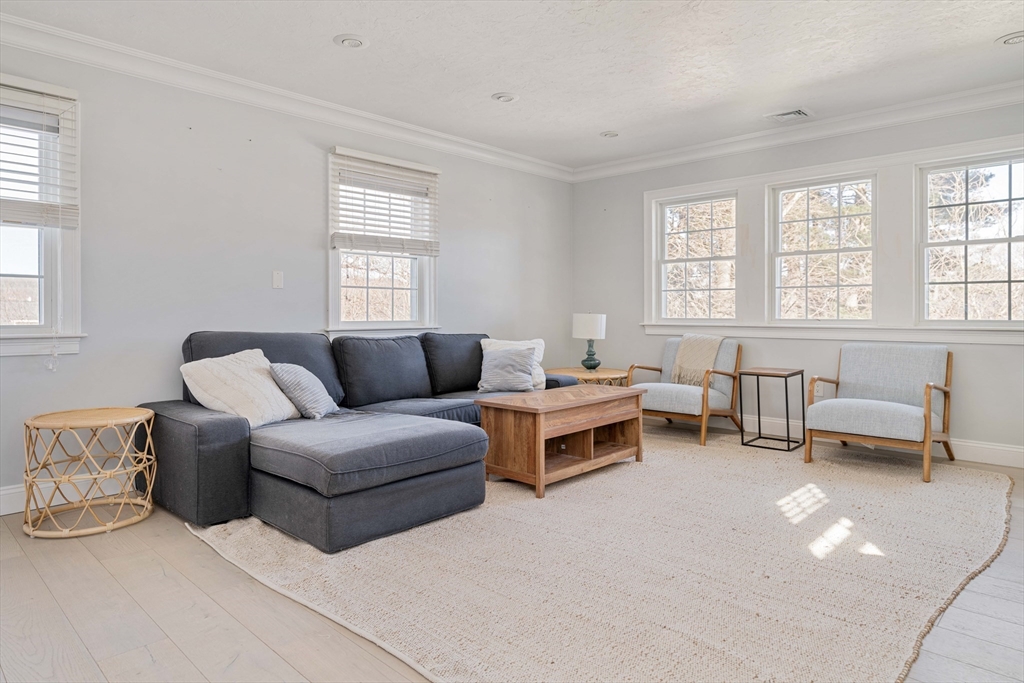 16 Chubb Road Framingham, MA 01701 - Photo 8 of 25 Gallery Image 8