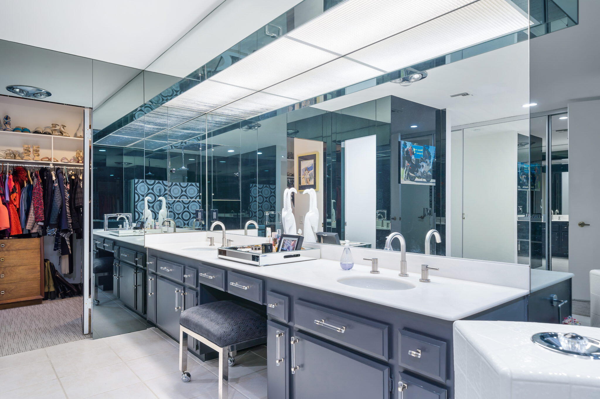 18 Lehigh Court Rancho Mirage, CA 92270 - Photo 28 of 53 a bathroom with a sink and a mirror