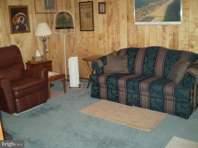 637 Medway Road Hagerstown, MD 21740 - Photo 7 of 8 Family Room