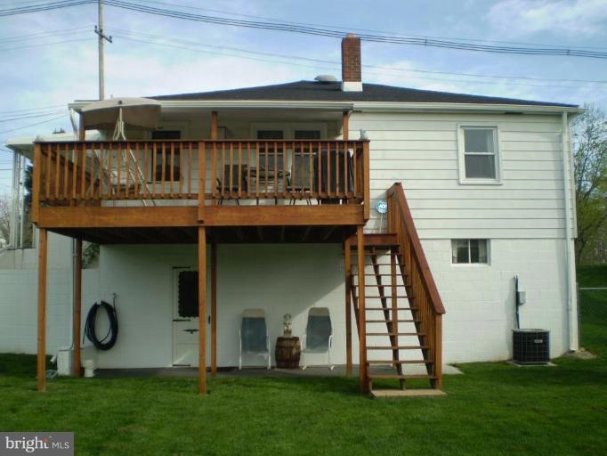 637 Medway Road Hagerstown, MD 21740 - Photo 8 of 8 Deck