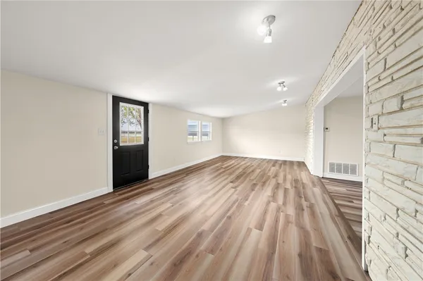 $350,000 | 11101 China Spring Road, Waco, TX 76708