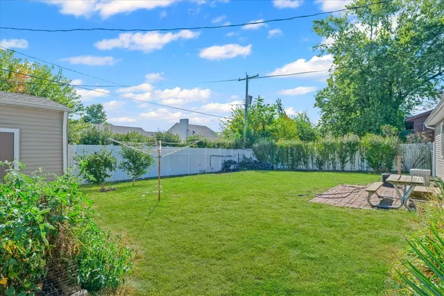 $189,900 | 1412 Greenridge Drive, Urbana, IL 61802