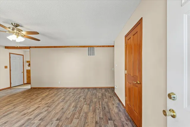 $189,900 | 1412 Greenridge Drive, Urbana, IL 61802