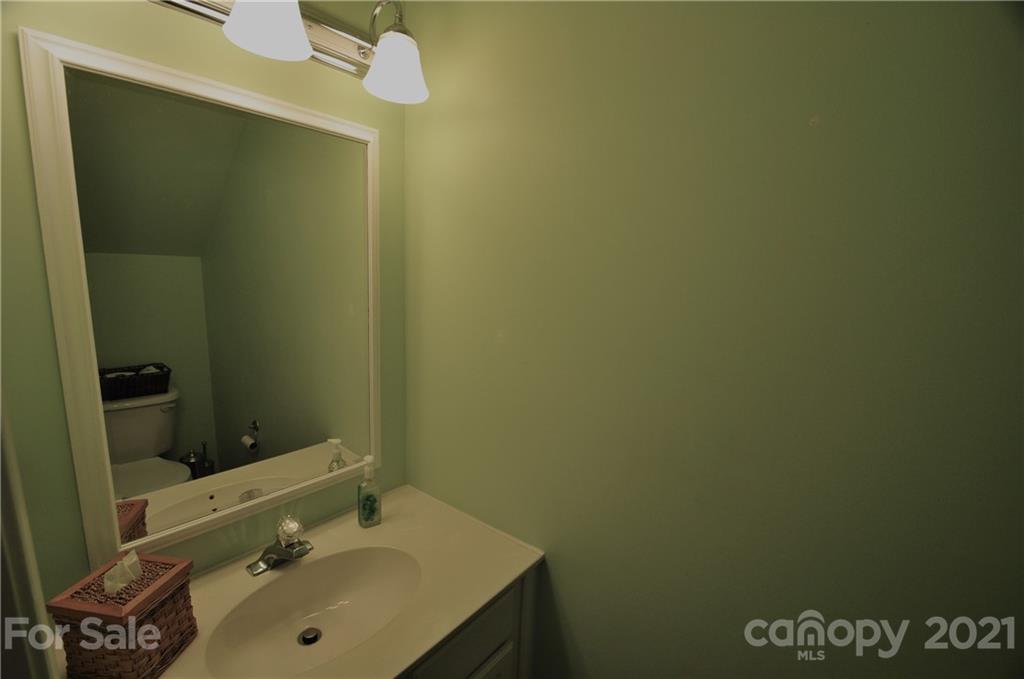14062 Dingess Road Charlotte, NC 28273 - Photo 8 of 18 Gallery Image 8