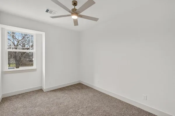 $2,395 | 502 East Kimball Street, Unit 1, Mansfield, TX 76063