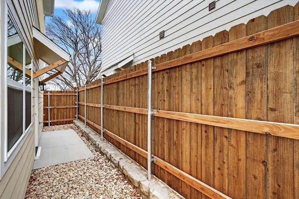 $2,395 | 502 East Kimball Street, Unit 1, Mansfield, TX 76063