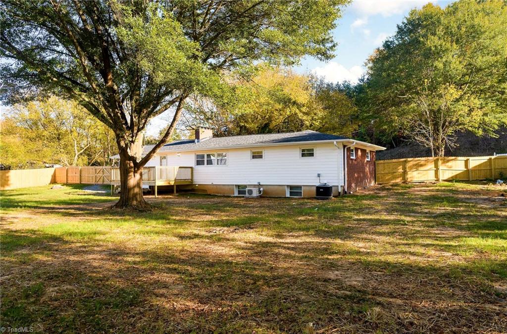 5515 Bethania Road Pfafftown, NC 27040 - Photo 6 of 49 Gallery Image 6