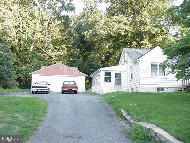 1217 Sagerville Road Bainbridge, PA 17502 - Photo 2 of 11 Gallery Image 2