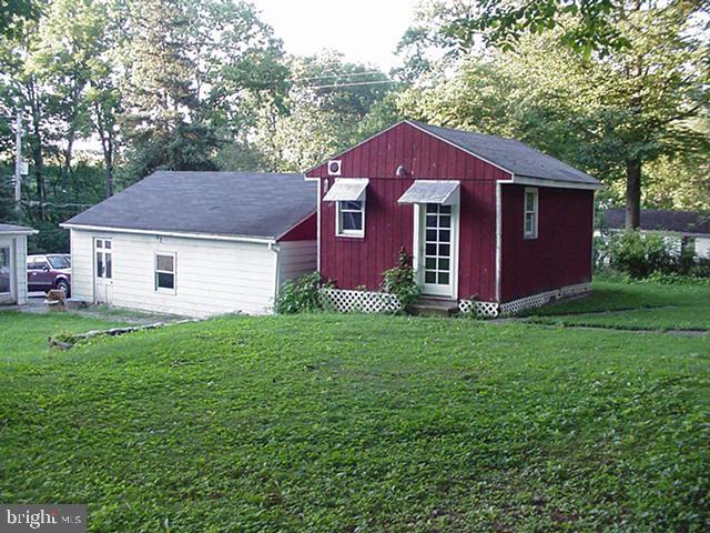 1217 Sagerville Road Bainbridge, PA 17502 - Photo 5 of 11 Gallery Image 5