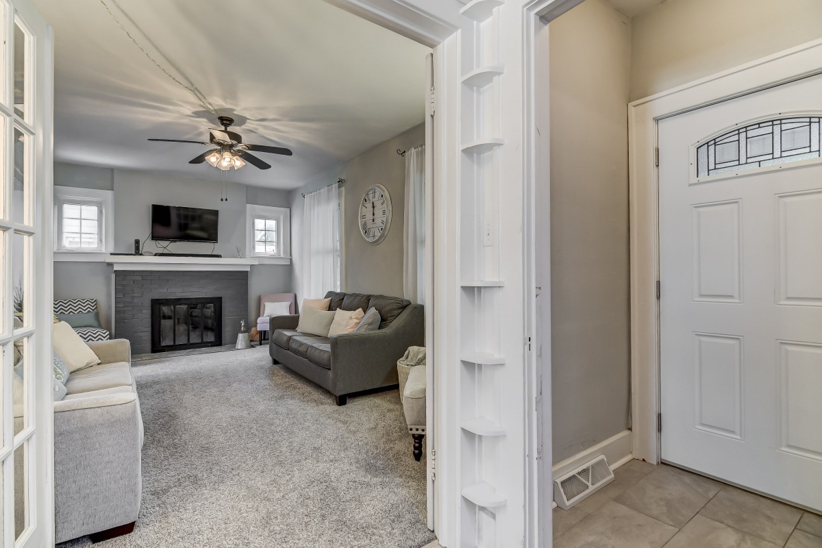 409 West Cook Street Springfield, IL 62704 - Photo 3 of 30