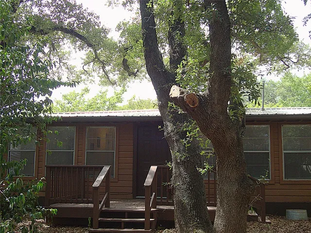 $1,500 | 18311 Redbud Lane, Jonestown, TX 78645