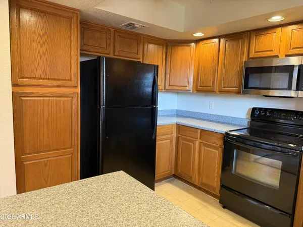 $212,000 | 12222 North Paradise Village Parkway West, Unit 430, Phoenix, AZ 85032